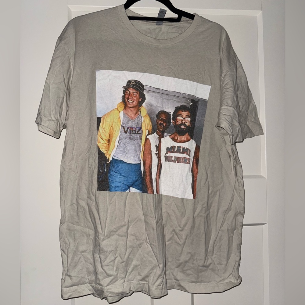 Graphic Print Men's T-Shirt